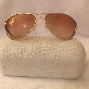 Oakley Restless 05-720 Sunglasses